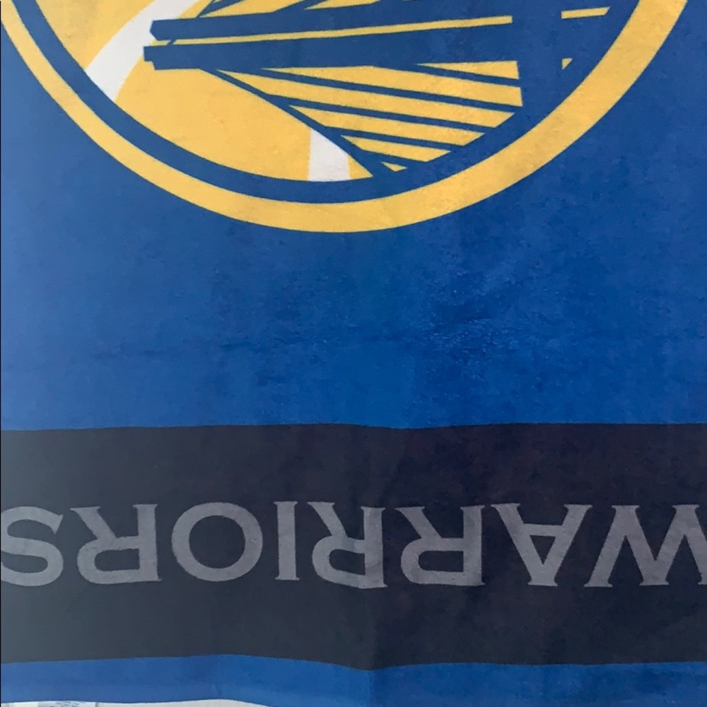 Medium/large warriors sweat towel